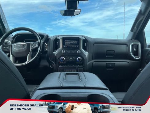 Used 2021 GMC Sierra 3500 Denali w/ Denali Ultimate Package image 15