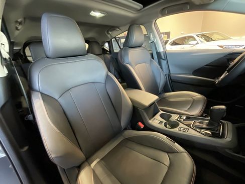 Used 2024 Subaru Crosstrek 2.5i Limited w/ Crosstrek Mirror Package image 19