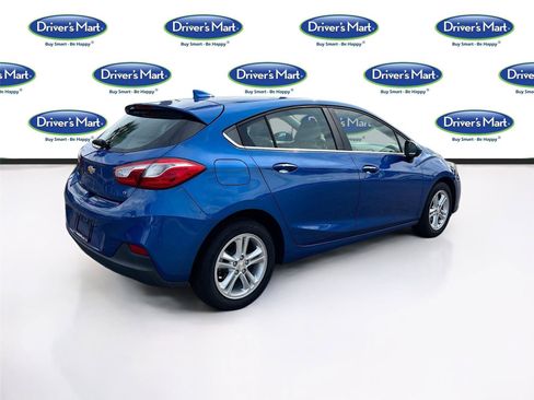 Used 2018 Chevrolet Cruze LT w/ Convenience Package FWD image 7
