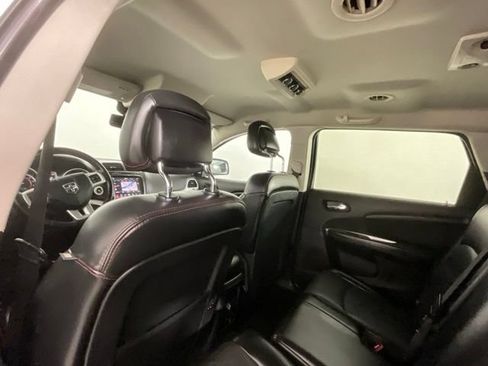 Used 2015 Dodge Journey R/T w/ Flexible Seating Group FWD image 17