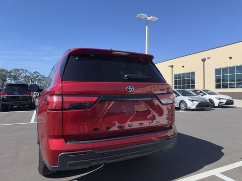 Used 2025 Toyota Sequoia SR5 image 3