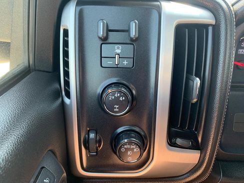 Used 2015 GMC Sierra 2500 SLT w/ Driver Alert Package image 30