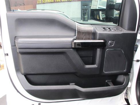 Used 2021 Ford F250 Lariat image 22