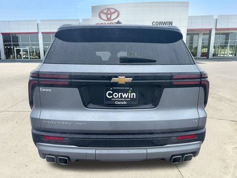 Used 2024 Chevrolet Traverse LT AWD/4WD image 4