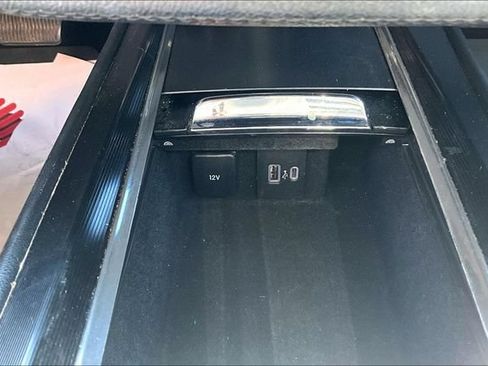 Used 2021 Lincoln Corsair AWD w/ Premium Package image 16