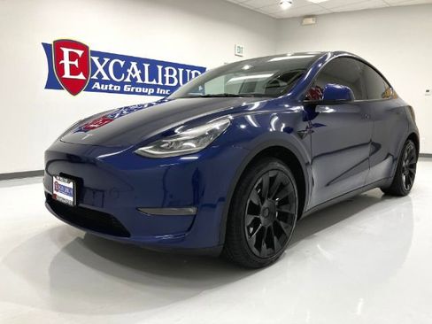 Used 2021 Tesla Model Y Long Range image 7