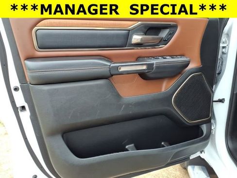 Used 2022 RAM 1500 Limited w/ Body Color Bumper Group AWD/4WD image 21