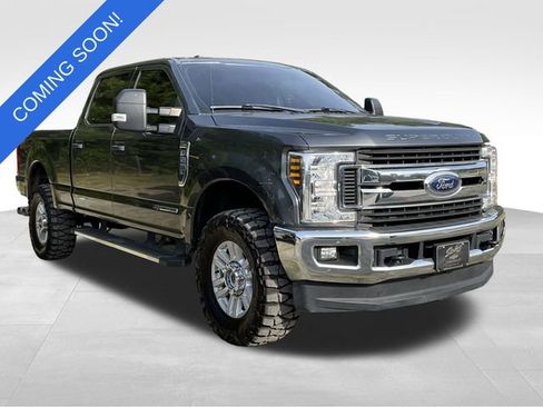 Used 2019 Ford F250 XLT w/ XLT Value Package AWD/4WD image 1