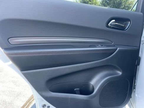Used 2025 Dodge Durango GT RWD image 12