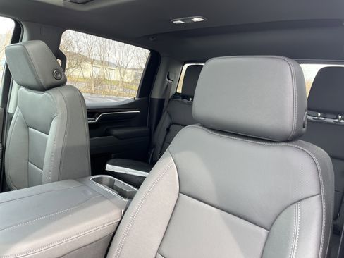 New 2026 GMC Sierra 1500 SLT w/ SLT Premium Package image 34