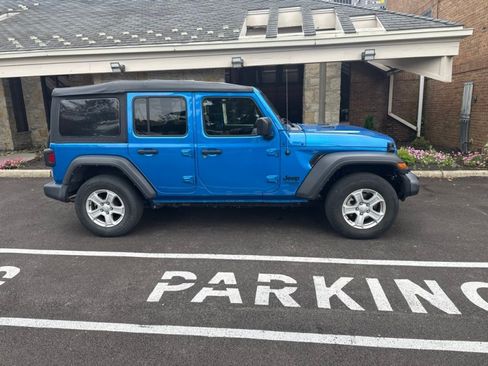 Used 2021 Jeep Wrangler Unlimited Sport AWD/4WD image 5