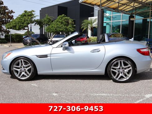 Used 2013 Mercedes-Benz SLK 350 image 6