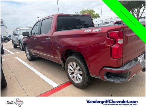 Used 2019 Chevrolet Silverado 1500 Custom w/ Custom Value Package AWD/4WD image 11