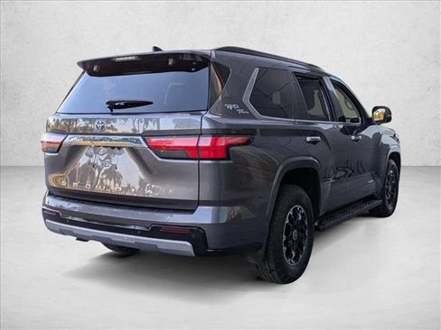 Used 2023 Toyota Sequoia Limited image 5