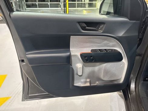 Used 2024 Ford Maverick XLT image 12