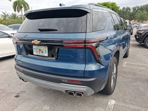 Used 2025 Chevrolet Traverse LT FWD image 6