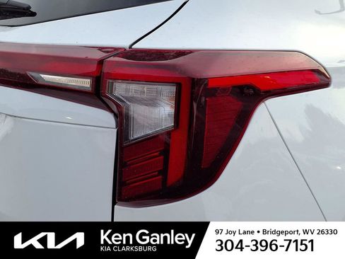 Used 2025 Kia Seltos S image 8