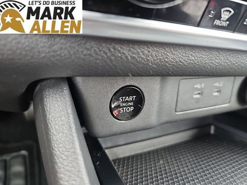 Used 2025 Nissan Rogue SV FWD image 16