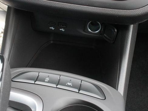 New 2025 Buick Envista Preferred w/ Convenience I Package image 32