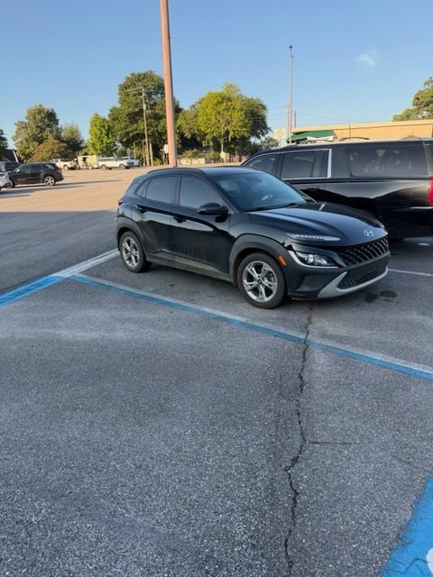 Used 2023 Hyundai Kona SEL FWD image 1