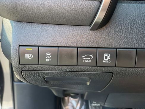 Used 2023 Toyota Camry SE image 15