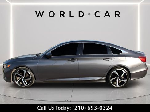 Used 2018 Honda Accord Sport image 4