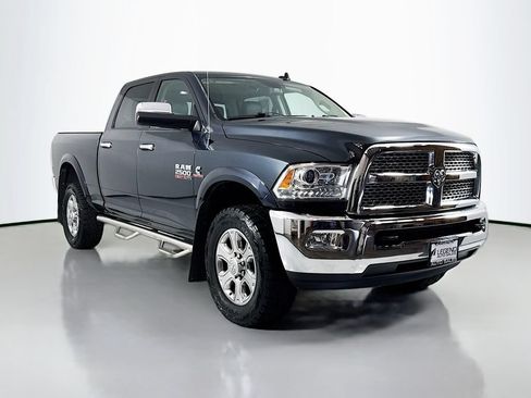 Used 2014 RAM 2500 Laramie w/ Convenience Group AWD/4WD image 4