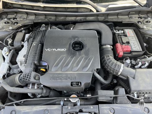 Used 2024 Nissan Altima 2.0 SR FWD image 34
