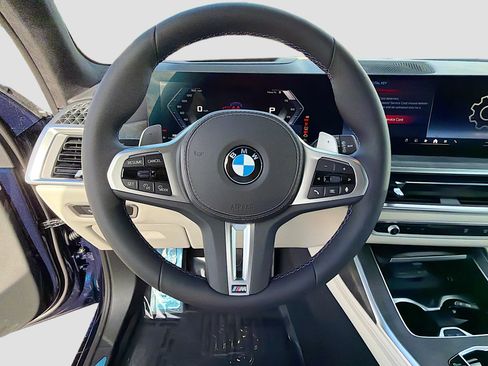 New 2026 BMW X7 M60i image 41