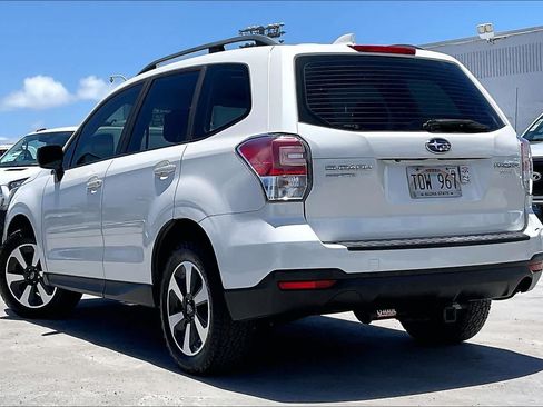 Used 2018 Subaru Forester 2.5i w/ Alloy Wheel Package AWD/4WD image 4