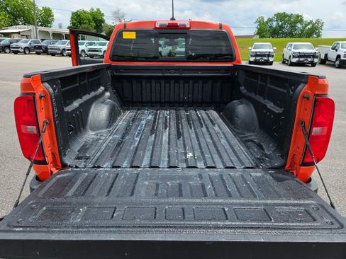 Used 2019 Chevrolet Colorado Z71 AWD/4WD image 23