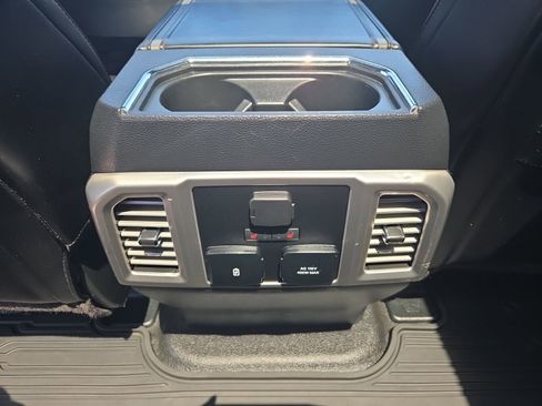 Used 2019 Ford F250 Platinum w/ Platinum Ultimate Package AWD/4WD image 23