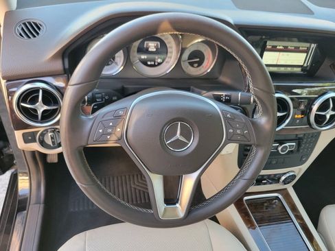 Used 2015 Mercedes-Benz GLK 250 BlueTEC 4MATIC image 32