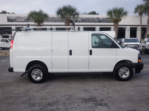 Used 2023 GMC Savana 2500 w/ Driver Convenience Package image 1