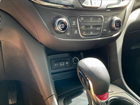 Certified 2024 Chevrolet Equinox RS image 31