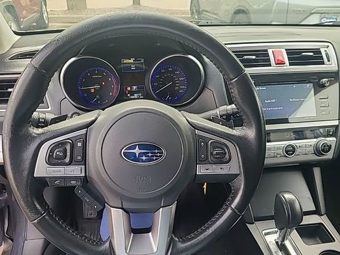Used 2016 Subaru Outback 2.5i Premium AWD/4WD image 18