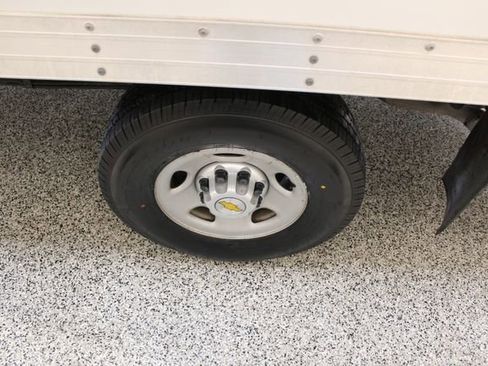 Used 2007 Chevrolet Express 3500 image 21