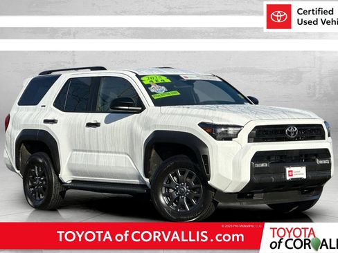 Used 2025 Toyota 4Runner SR5 image 1