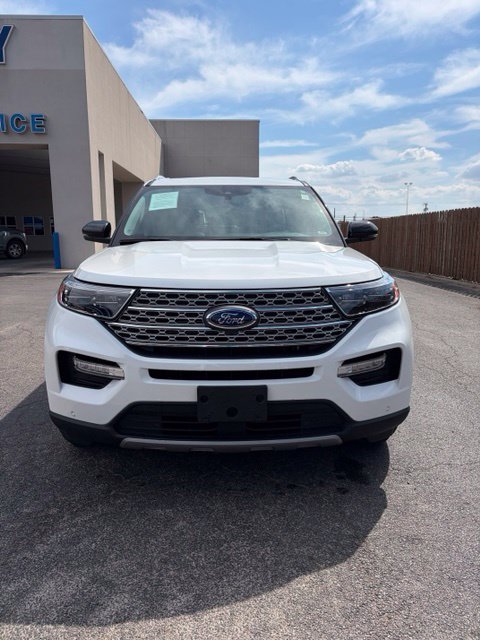 Used 2023 Ford Explorer Limited w/ Limited Technology Package RWD image 2