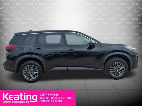 Used 2024 Nissan Rogue S image 4