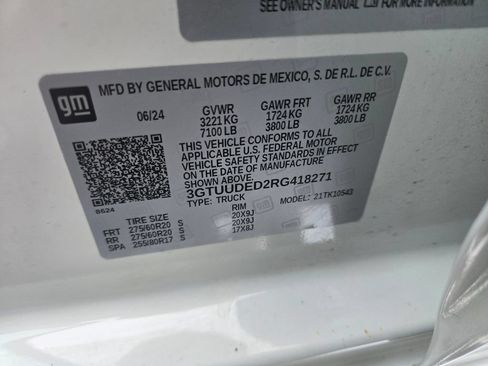 Used 2024 GMC Sierra 1500 SLT w/ SLT Premium Plus Package AWD/4WD image 13