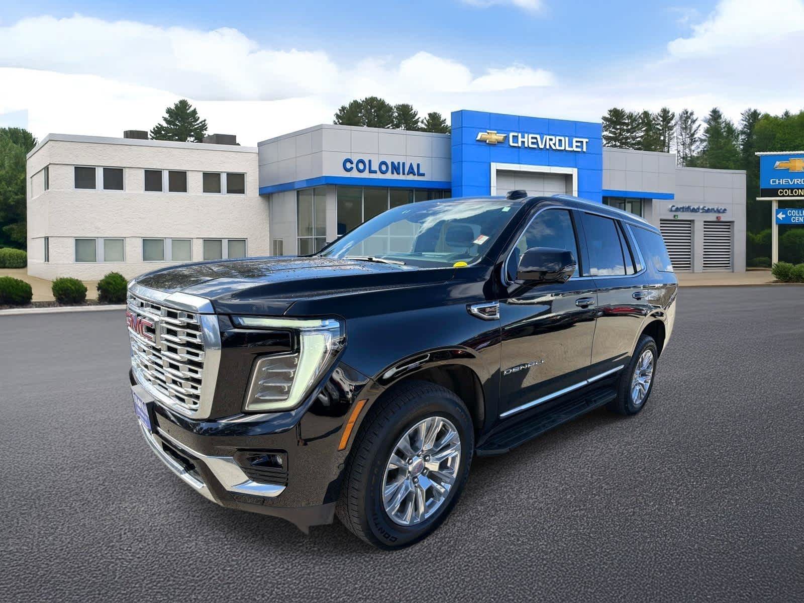 Used 2025 GMC Yukon Denali AWD/4WD image 1