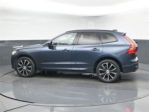 Used 2023 Volvo XC60 B5 Ultimate w/ Protection Package Premier image 5