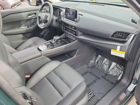 New 2026 Nissan Rogue SV image 10