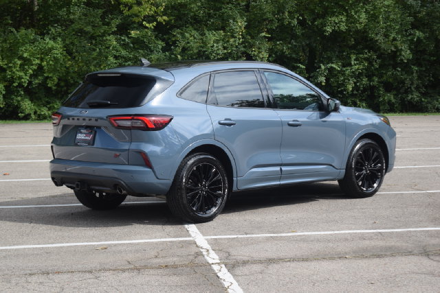 Used 2023 Ford Escape ST-Line Elite w/ Premium Technology Package AWD/4WD image 26