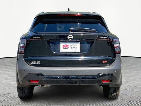 New 2025 Nissan Kicks SR image 4