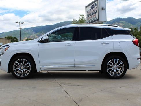 Used 2024 GMC Terrain Denali w/ Denali Premium Package AWD/4WD image 85