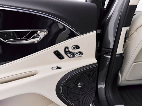Used 2022 Bentley Flying Spur W12 AWD/4WD image 53