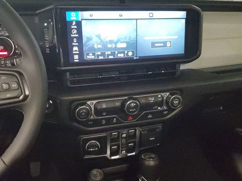 Used 2026 Jeep Wrangler Unlimited Sport AWD/4WD image 24