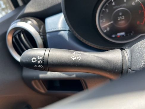 New 2025 Nissan Versa SV w/ Trunk Package image 21